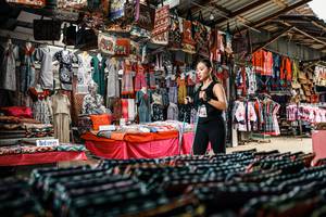 BIB: 
                            <button type="button" onclick="openModal(25558016)" class="btn btn-primary btn-sm float-right btn-popup" data-toggle="modal" data-target=".modal-high-quality">
                        <i class="fas fa-shopping-cart"></i> Add to Cart
                    </button>
                                            <button type="button" onclick="isThisMe(25558016, true)" class="btn btn-success btn-sm float-right btn-popup btn-isme hidden" data-toggle="tooltip" data-placement="bottom" title="นี่คือรูปของคุณใช่ไหม คลิกที่นี่เพื่อเอาเข้าอัลบั้ม">
                        <i class="fas fa-plus"></i> Add to album
                    </button>
                    <button type="button" onclick="isThisMe(25558016, false)" class="btn btn-warning btn-sm float-right btn-popup btn-isnotme hidden">
                        <i class="fas fa-ban"></i> Remove from album
                    </button>